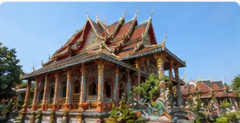 A hall of vivid ornament